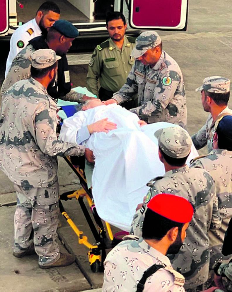 «حرس الحدود» ينقذ راكبا أمريكيا بالبحر الأحمر