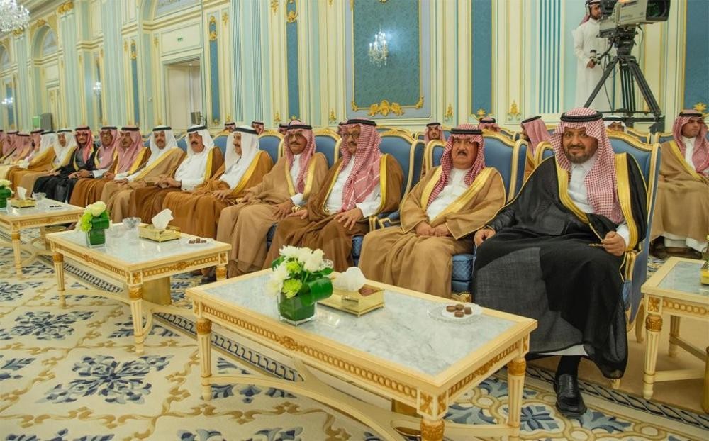 خادم الحرمين الشريفين يستقبل رئيس وزراء العراق