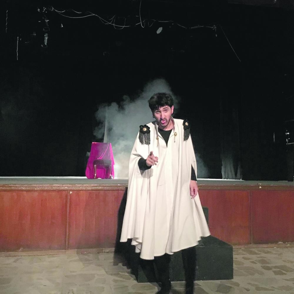 «غوايات البهاء» مسرحية سعودية بمهرجان البصرة للمونودراما