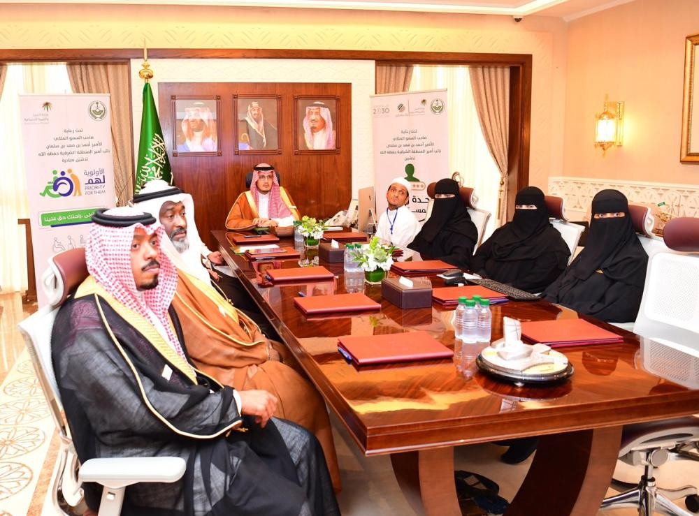 نائب أمير الشرقية يدشن مبادرة «الأولوية لهم»