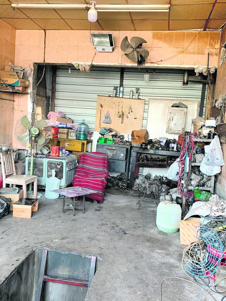 إغلاق 35 ورشة ومستودعا بالمناطق الصناعية بالخبر