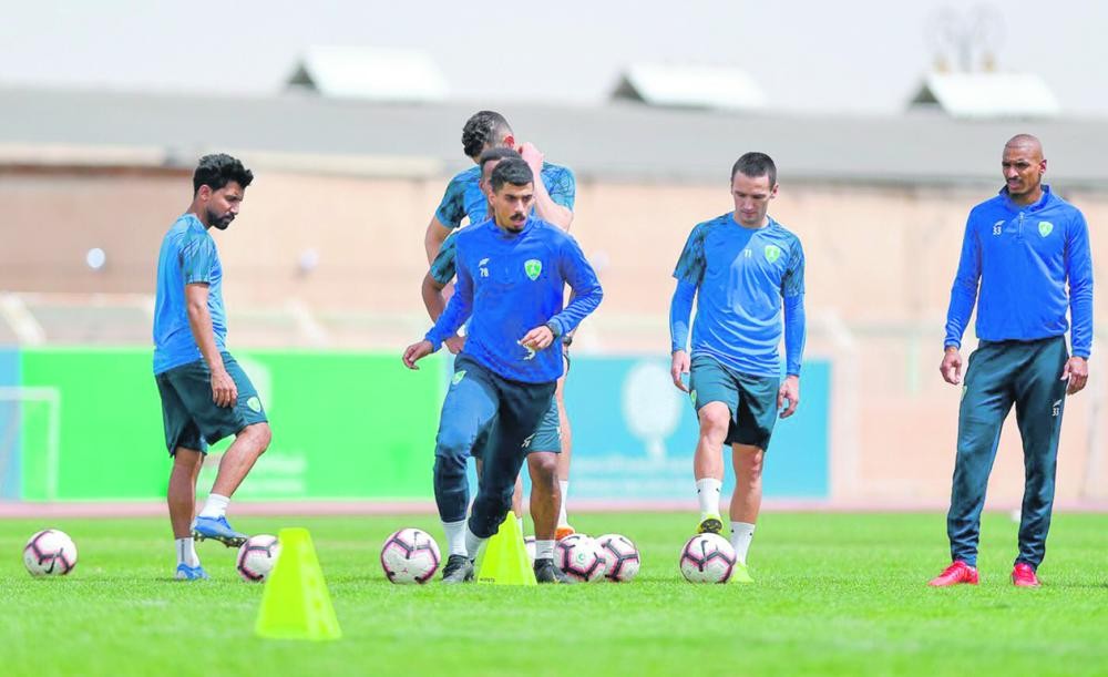 الفتح يستعيد «بيدرو» قبل مواجهة النصر