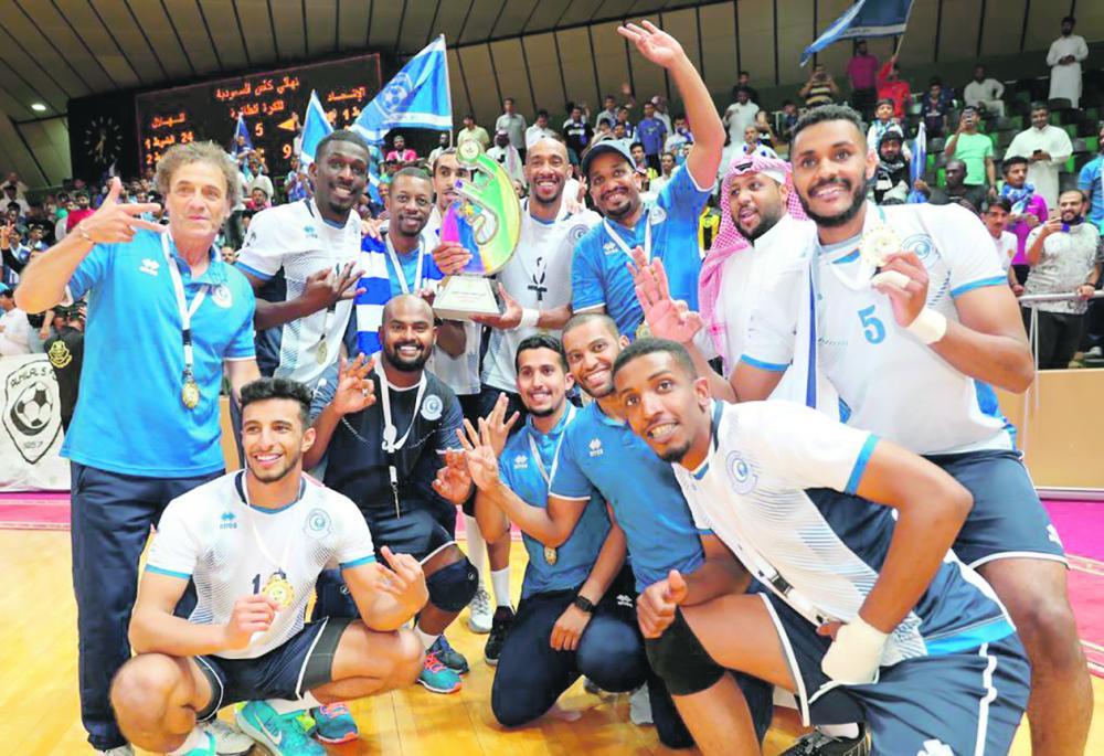 «أباتشي» الهلال تحلق بـ«الثلاثية»