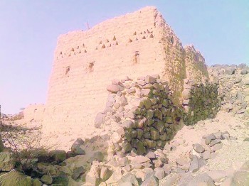 قلعة «شنقل» أثر تاريخي يمتد لـ 3 قرون في «تربة»