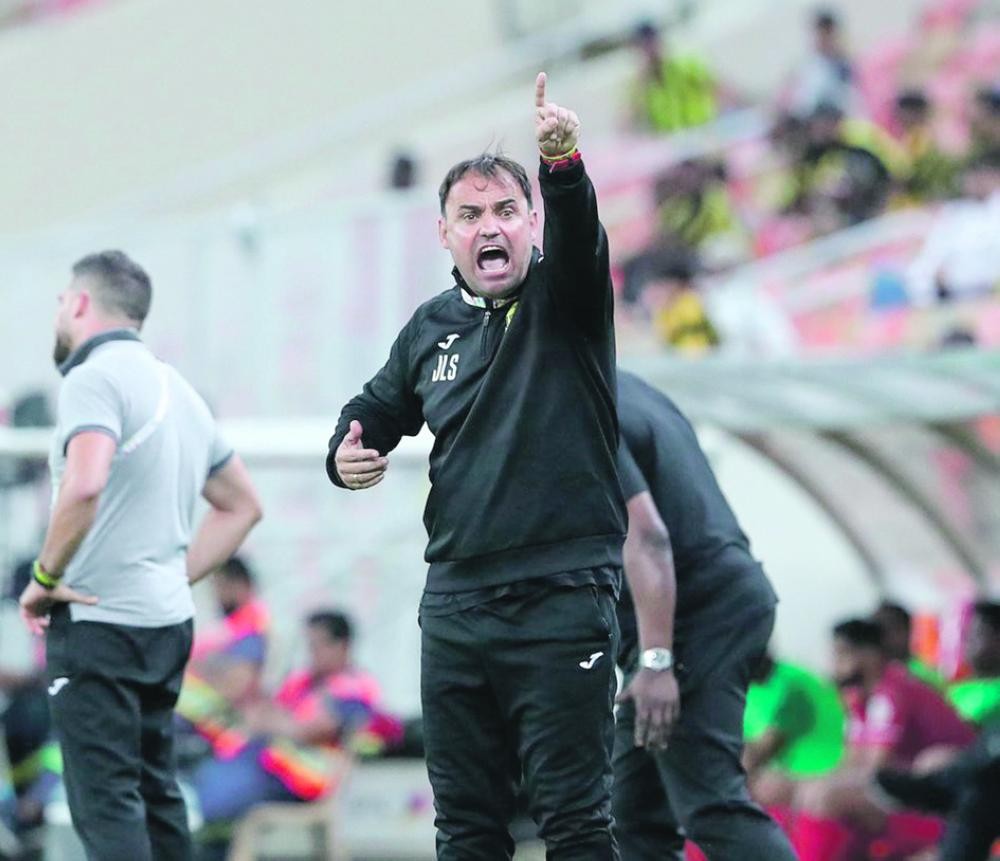 عين «سييرا» على الفوز السادس