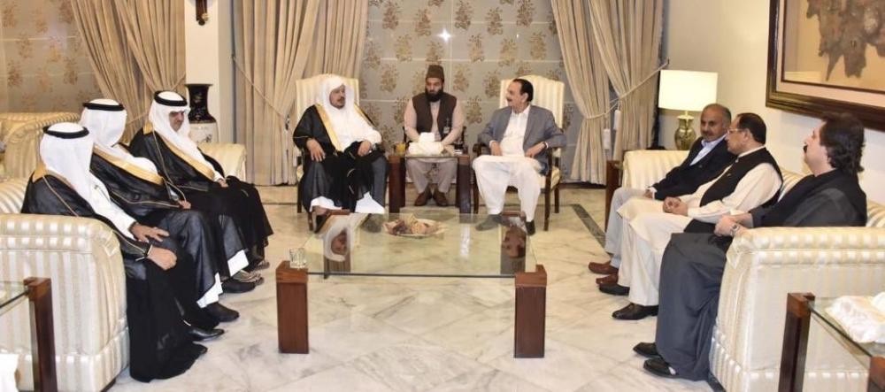 رئيس «الشورى» يصل إلى باكستان