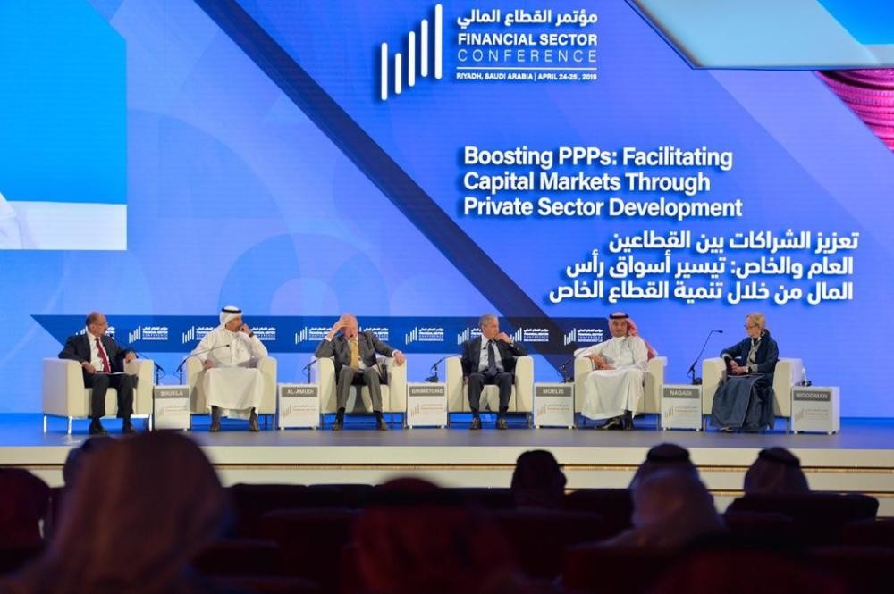 وزير النقل: نسعى لإطلاق فرص استثمارية 