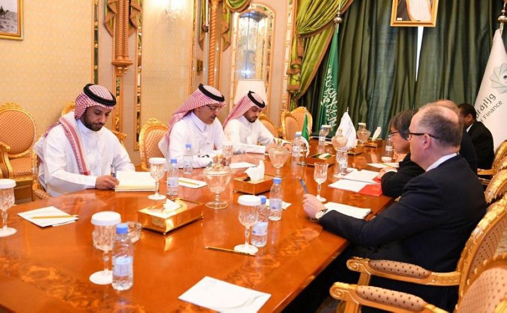 «الجدعان» يطلع مصرفيين عالميين على التنوع الاقتصادي