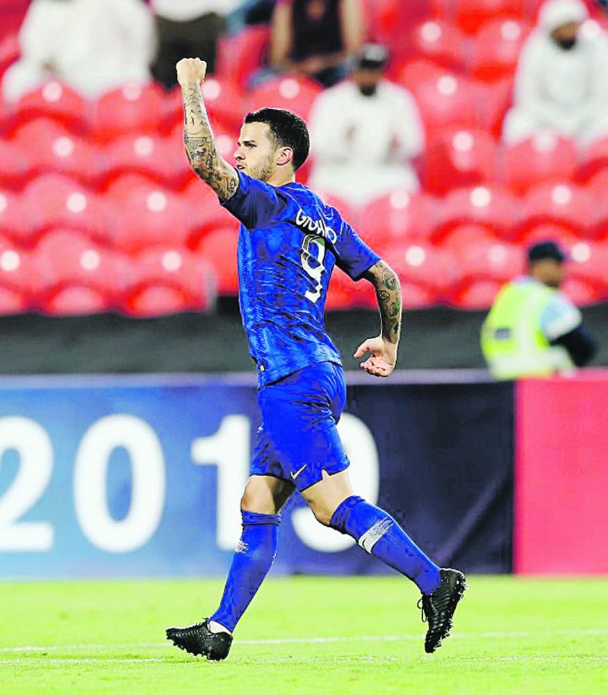 الهلال والتعاون من يخطف البطاقة الأولى؟