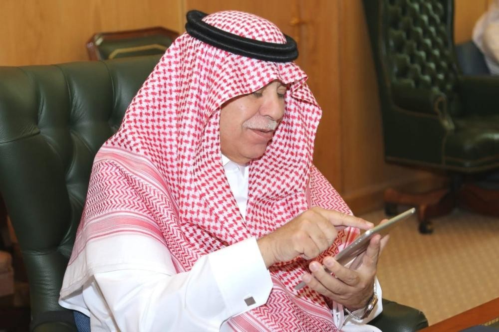 وزير «البلدية» يطلق بوابة «فرص»