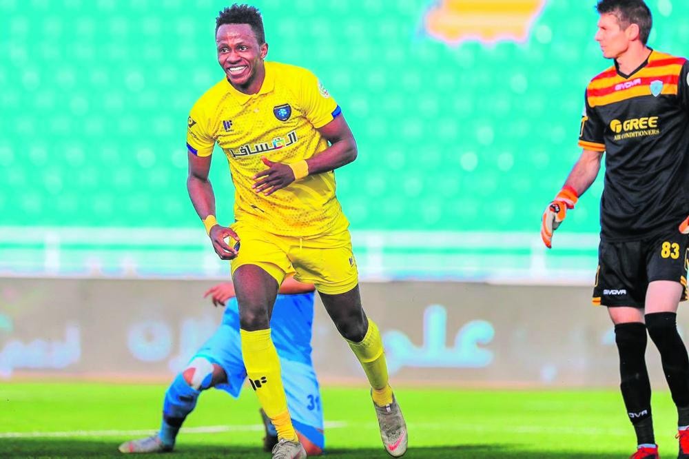 الهلال والتعاون.. صراع جديد بعد خماسية الكأس