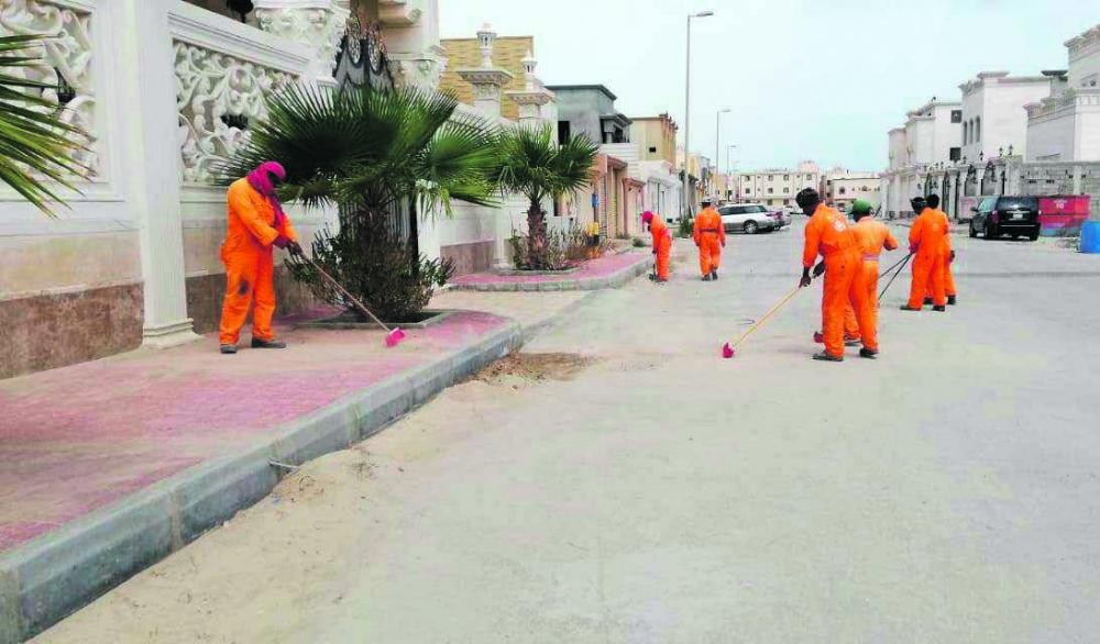 رفع 19 ألف متر أنقاض من أحياء الجبيل