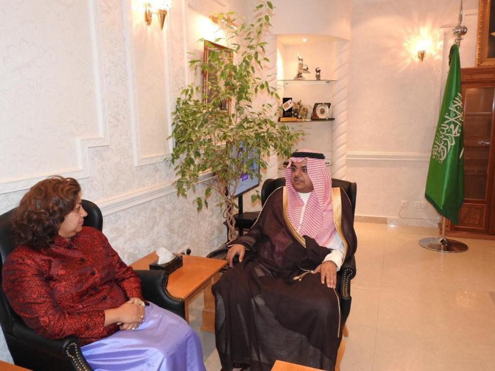 محافظ حفر الباطن يستقبل القنصل الأمريكي