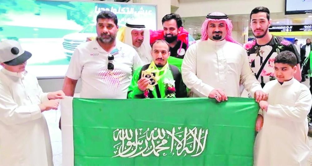 الذهبي «آل سليم» يحظى باستقبال كبير