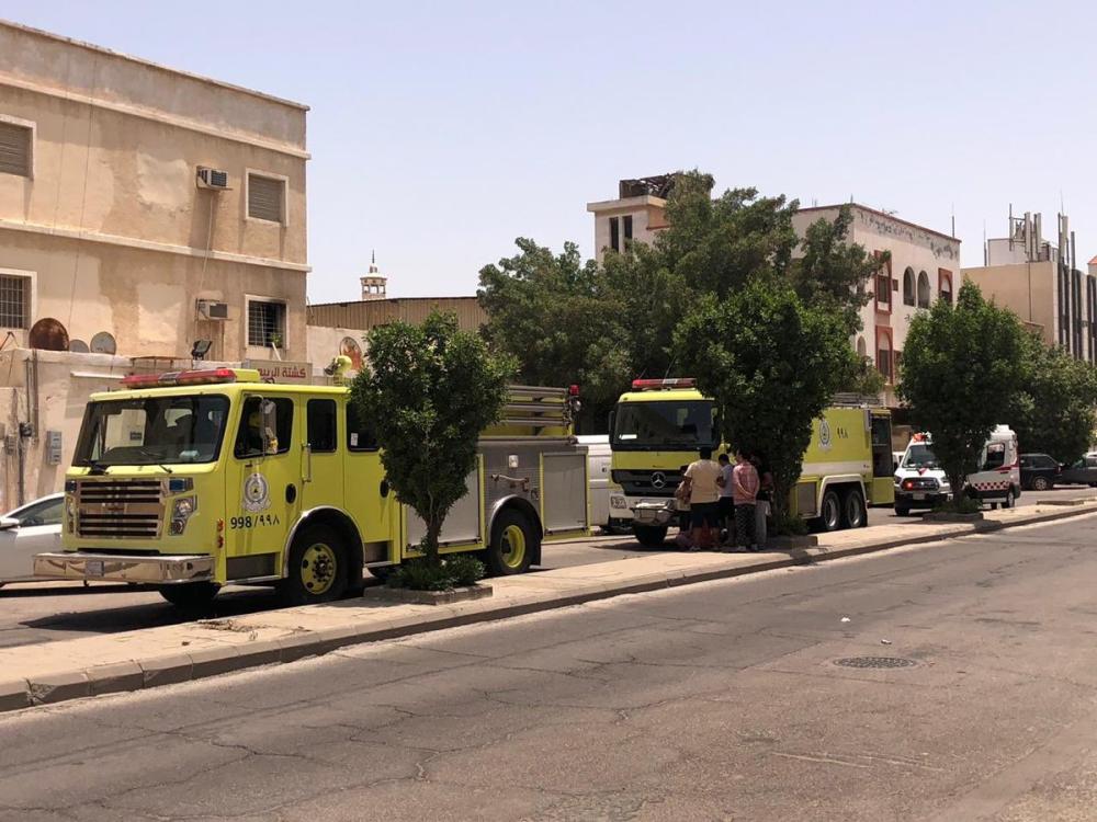 إصابة شخص فى حريق بالخبر