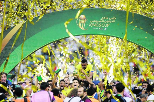 «السكري» يدخل التاريخ بكأس الملك
