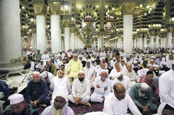 إماما الحرمين: بين أيديكم ليال شريفة وأيام فاضلة
