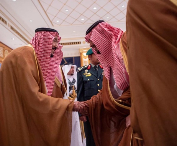 خادم الحرمين يغادر الرياض متوجهاً إلى جدة