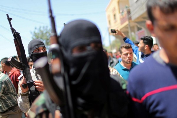 إعتقال ثلاثة فلسطينيين من محافظتي الخليل وطولكرم