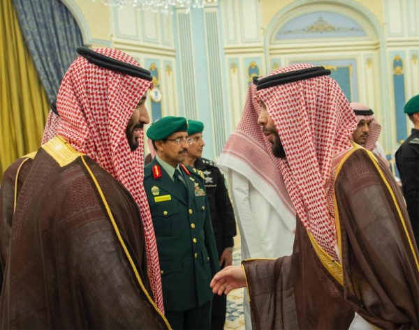 ولي العهد يستقبل المهنئين بشهر رمضان المبارك