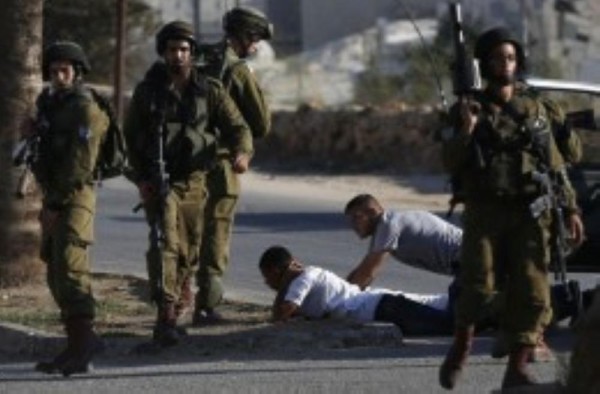قوات الاحتلال تعتقل 5 فلسطينيين