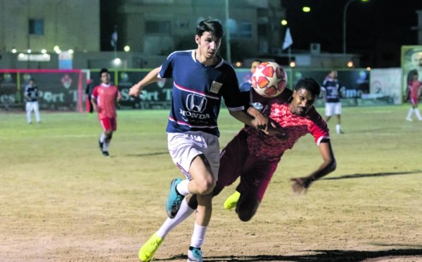 الكويت يتأهل بـ «ثلاثية» في دورة المنيرة