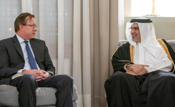 ولي عهد البحرين: ملتزمون بالدفاع عن أمن المنطقة