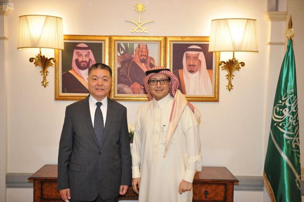 سفير المملكة لدى لبنان يلتقي نظيره الصيني 