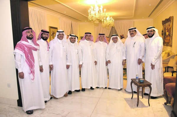 مجلس «الرميح» يستقبل المهنئين بالشهر الفضيل