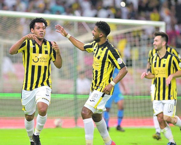 الاتحاد يؤكد حضوره بنصف درزن في الفتح