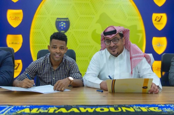 'التعاون' يمدد عقد 'راموس' موسمين