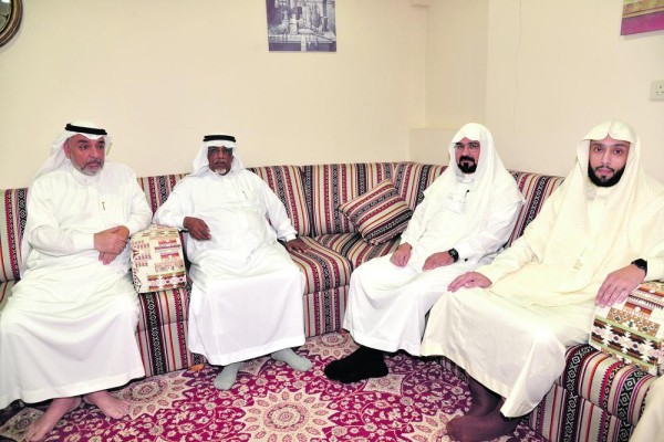 مجلس «الملا» يوثق التواصل والمحبة والتعايش بالأحساء