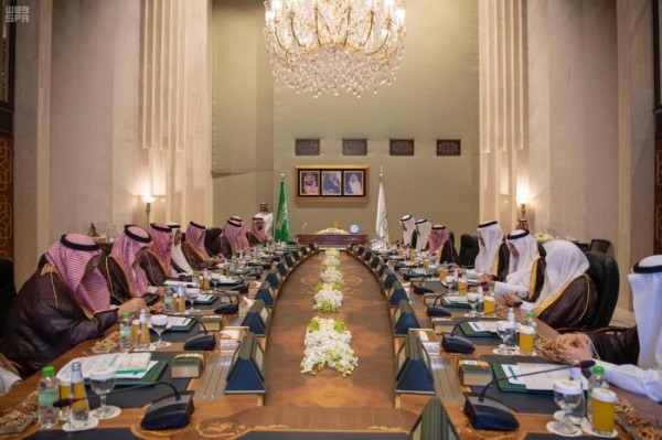 وزير الداخلية يرأس اجتماع لجنة الحج العليا