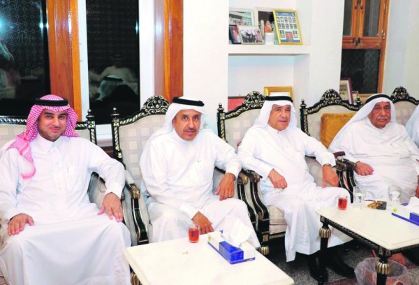 مجلس «المغلوث» يجمع الأسر وأعيان الأحساء