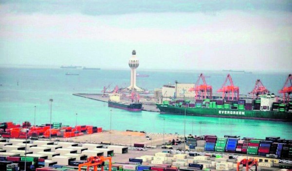 28 % نمو مناولة الحاويات بميناء جدة في أبريل