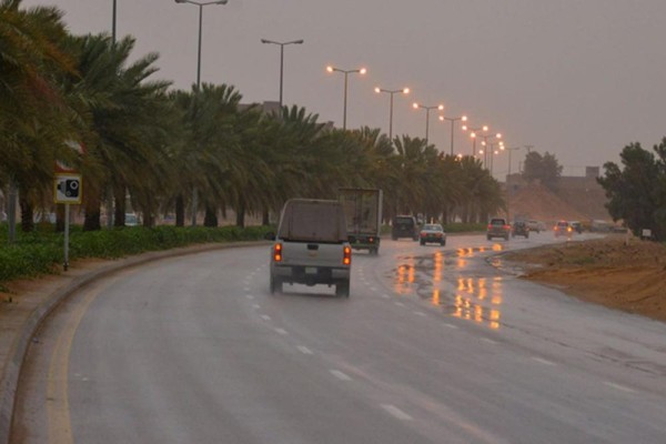 'الأرصاد' تنبه من أمطار على عسير