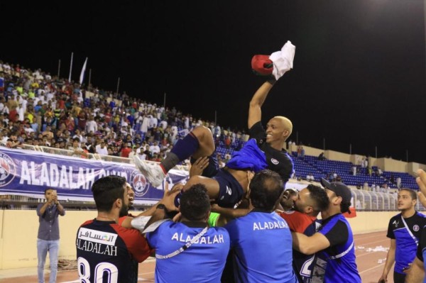 أمير الشرقية يهنئ نادي العدالة على الصعود لدوري للمحترفين