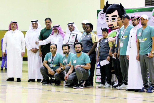 لقب دورة الدبل بين مصرفية ميم وthe town