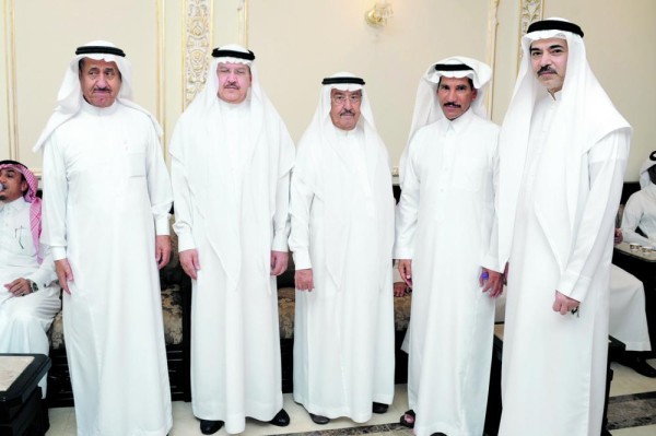 اللقاءات الودية في «مجلس الضبيب» تجدد المحبة والإخاء