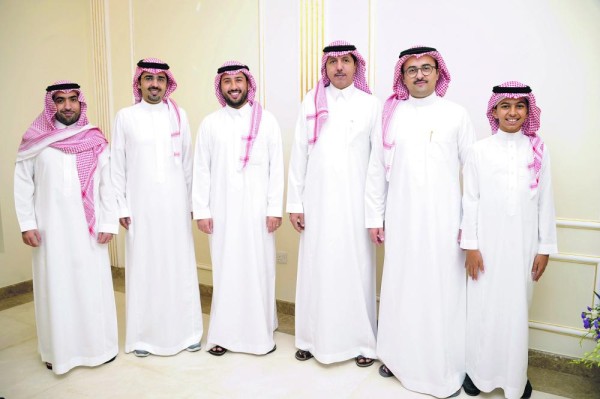 اللقاءات الودية في «مجلس الضبيب» تجدد المحبة والإخاء