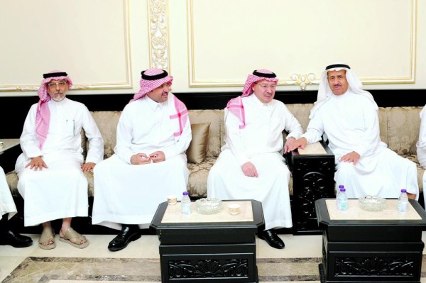 اللقاءات الودية في «مجلس الضبيب» تجدد المحبة والإخاء