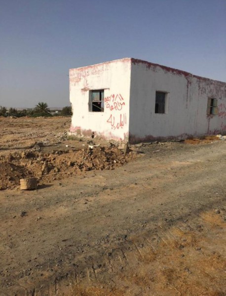 استعادة 100 ألف متر مربع تعديات بالدقم