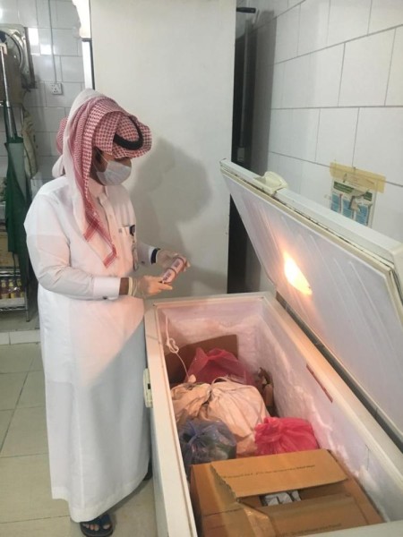 إغلاق 18 منشآه ومصادرة طن أغذية فاسدة بالدمام