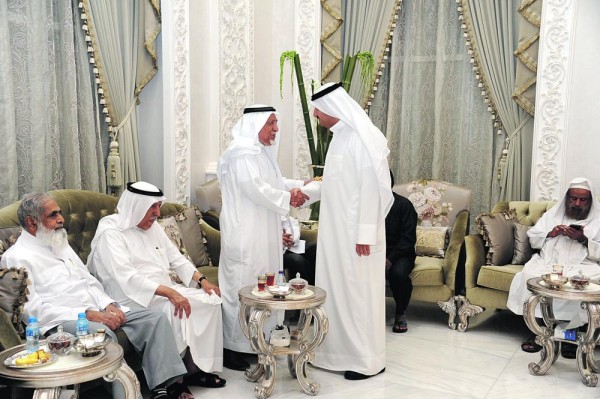 «مجلس العرفج» يشيد بأهمية المجالس الرمضانية