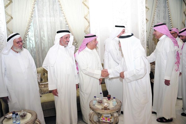 «مجلس العرفج» يشيد بأهمية المجالس الرمضانية