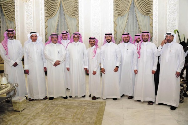 «مجلس العرفج» يشيد بأهمية المجالس الرمضانية
