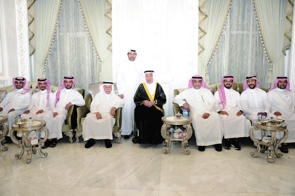 «مجلس العرفج» يشيد بأهمية المجالس الرمضانية