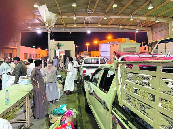 جمرك «الوديعة» يخدم 2000 معتمر قادمين من اليمن