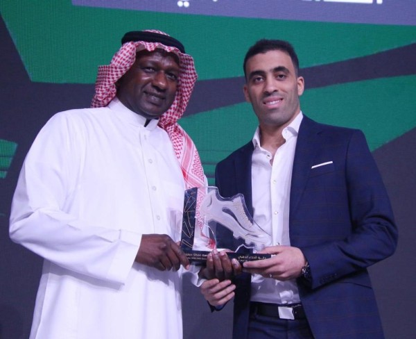 حمد الله أفضل لاعب في دوري المحترفين