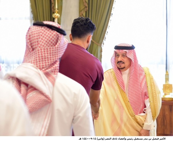 الأمير فيصل بن بندر يستقبل رئيس وأعضاء نادي النصر